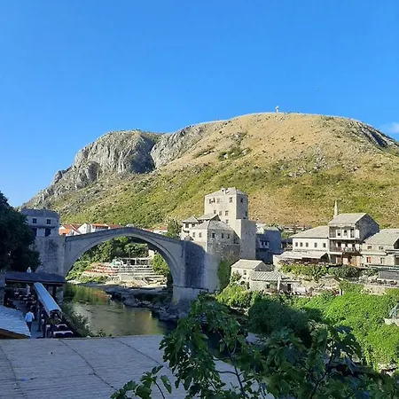 Old Bridge Apartmán *