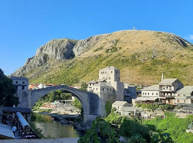 Old Bridge Apartamento *